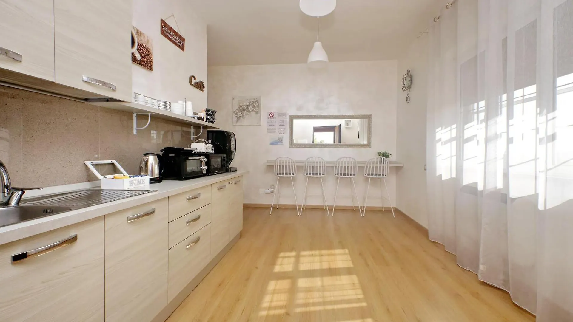 B&B Giuly Fiumicino Italy