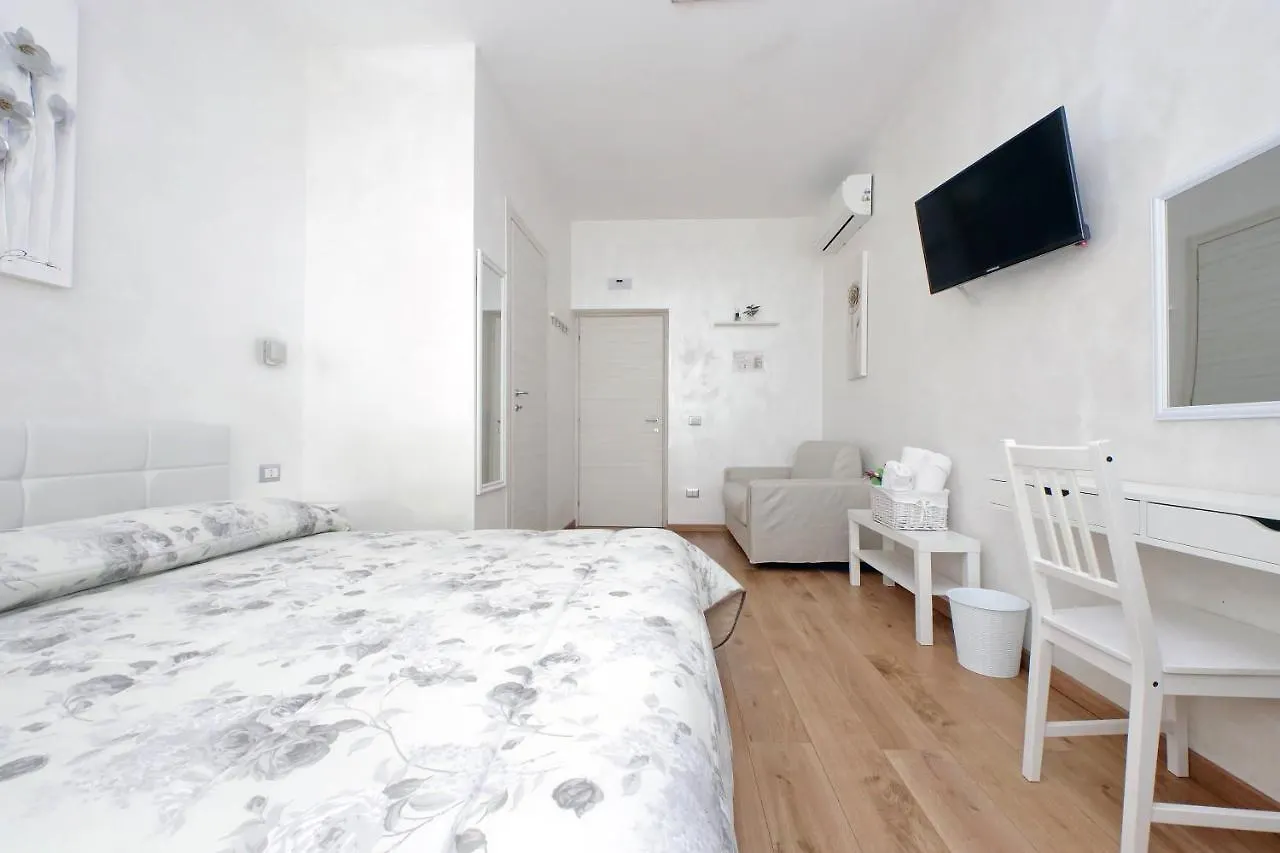 Bed & Breakfast B&B Giuly Fiumicino Italy