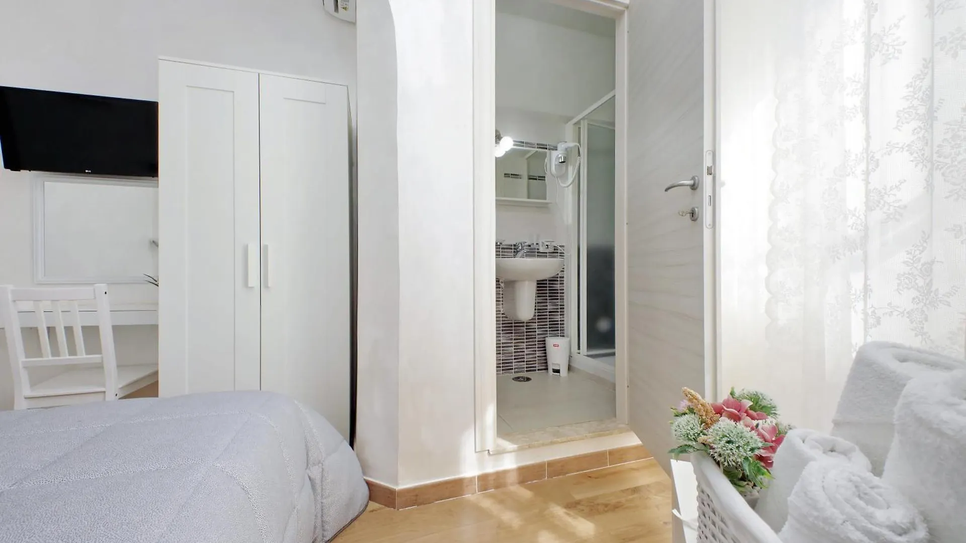 B&B Giuly Fiumicino 0*,  Italy
